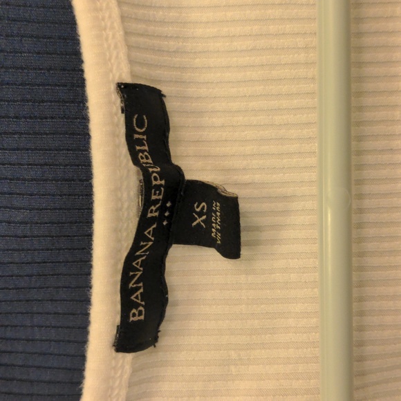 Banana Republic tanks 🛍️BOGO $10 Items - Picture 6 of 6